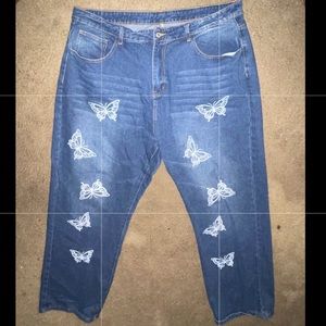 No specific brand( they were thrifted!)